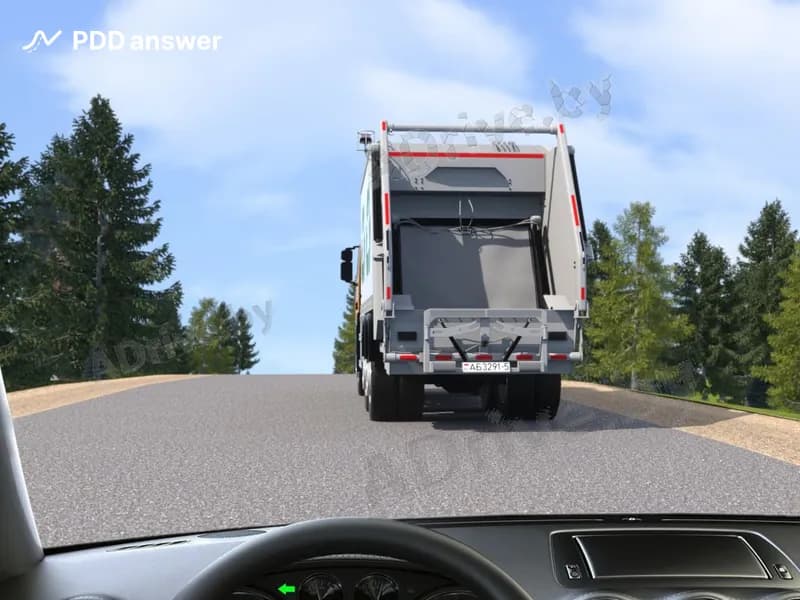 Разрешено ли Вам, управляя легковым автомобилем, в показанной ситуации выполнить обгон грузового автомобиля в конце незначительного подъёма, не обозначенного дорожным знаком «Крутой подъём»?