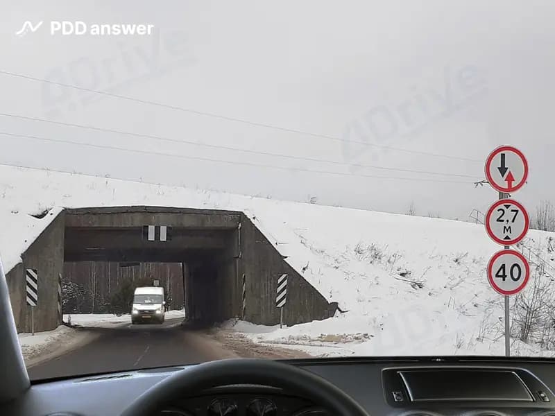 В показанной ситуации Вы, управляя автомобилем: