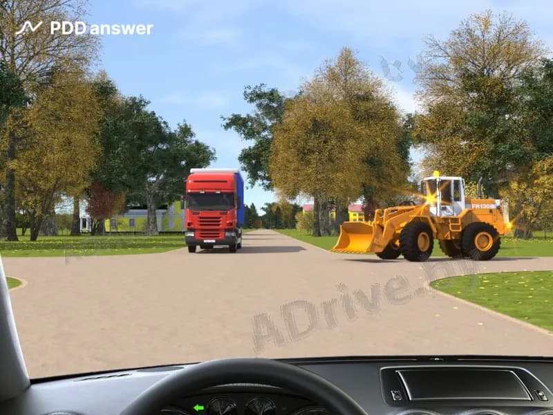 При повороте налево Вы в показанной ситуации: