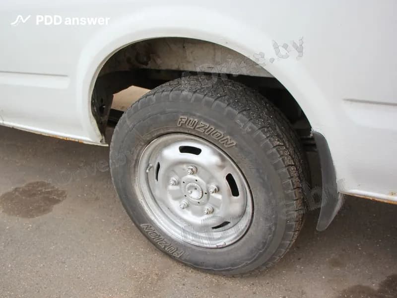 Какая допускается Правилами дорожного движения минимальная остаточная высота рисунка протектора шин грузового автомобиля с технически допустимой общей массой до 3.5 тонны для участия в дорожном движении (кроме зимних шин механических транспортных средств, предназначенных для эксплуатации на обледеневшем или заснеженном дорожном покрытии во время эксплуатации на указанном покрытии)?