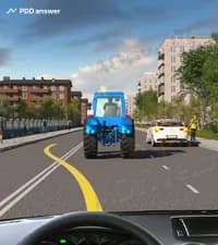 Разрешено ли Вам при управлении легковым автомобилем в показанной ситуации совершить обгон?