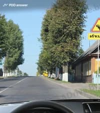 О чём информирует установленный справа предупреждающий дорожный знак?