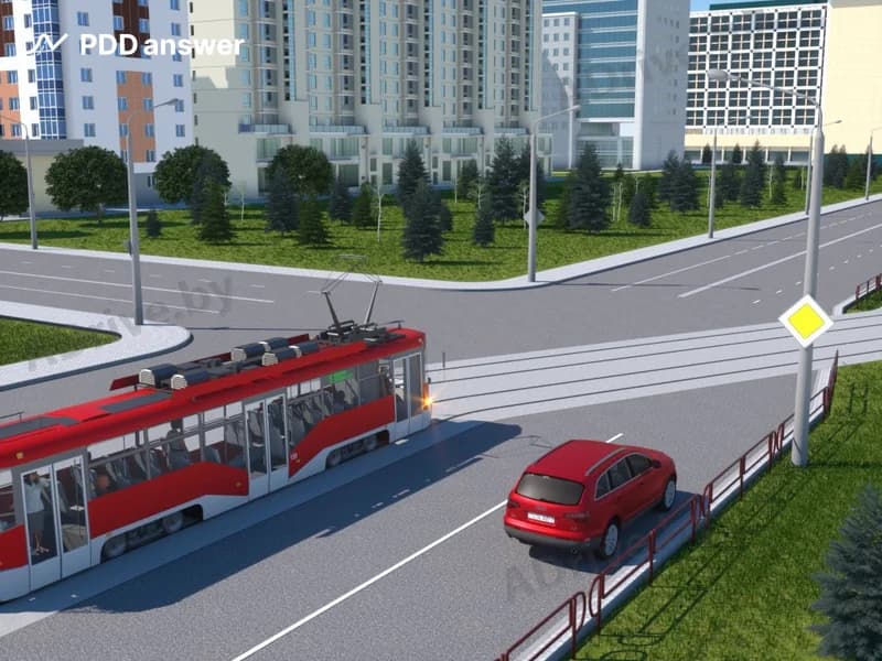 При движении прямо в показанной ситуации водитель легкового автомобиля: