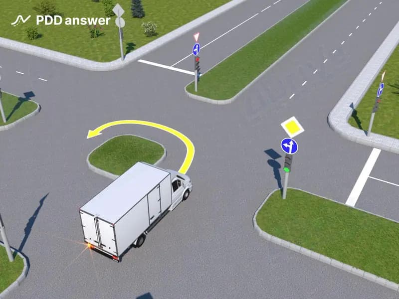 Должен ли водитель грузового автомобиля с технически допустимой общей массой не более 3.5 тонны остановиться перед запрещающим сигналом светофора в показанной ситуации, если ему необходимо развернуться на перекрёстке?