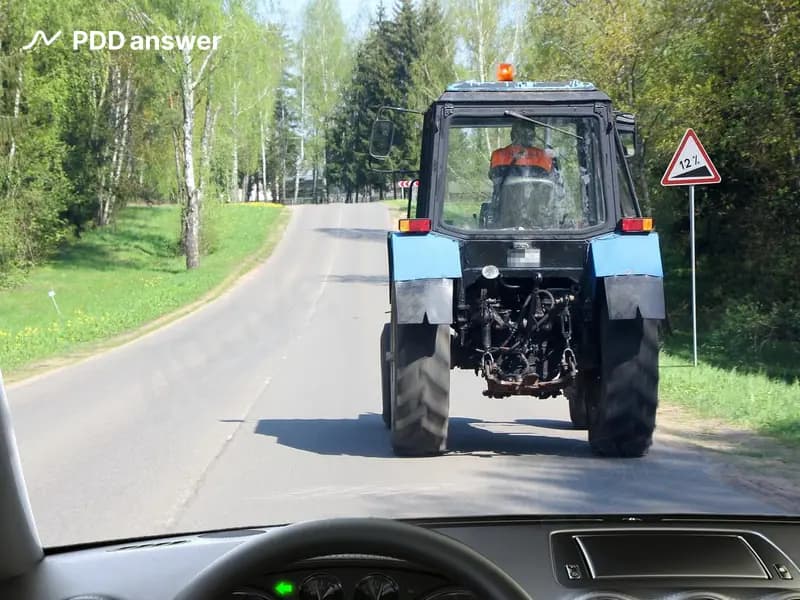 В каком месте находящегося впереди подъёма Вам запрещён обгон?