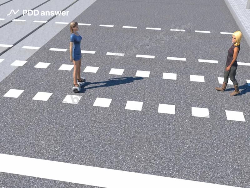 Кто из участников дорожного движения в показанной ситуации правильно пересекает проезжую часть дороги?