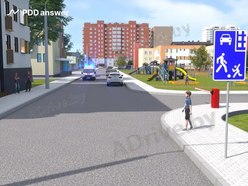 Разрешено ли пешеходу в показанной ситуации перейти проезжую часть дороги при приближении с небольшой скоростью транспортного средства оперативного назначения?