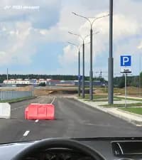 Разрешено ли Вам продолжить движение прямо в показанной ситуации?