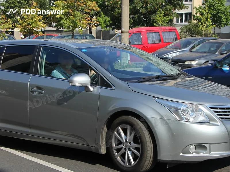 В каком из перечисленных случаев разрешается участие в дорожном движении транспортного средства с правосторонним расположением органов управления?