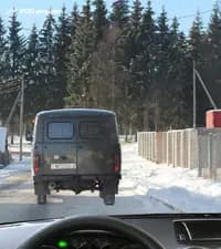 Перед Вами движется автомобиль со скоростью 35 км/ч. Нарушите ли Вы Правила дорожного движения, если, совершая обгон, закончите его до начала поворота?