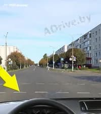 Какое назначение имеет дорожная разметка, к которой Вы приближаетесь в показанной ситуации?