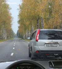 Разрешено ли Вам, управляя легковым автомобилем, приступить к выполнению обгона в показанной ситуации?