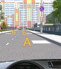 В каких местах из перечисленных Вам, управляя легковым автомобилем, разрешено остановиться в населённом пункте на дороге с односторонним движением?