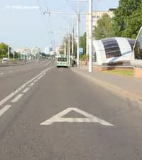 Что обозначают показанной горизонтальной дорожной разметкой в виде буквы «А»?