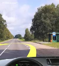Разрешено ли Вам выполнить разворот в показанной ситуации?