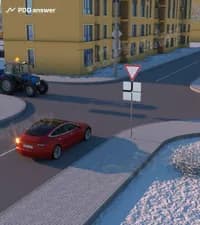 Водитель легкового автомобиля в показанной ситуации: