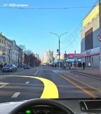 Разрешено ли Вам выполнить разворот на перекрёстке показанным образом, если ширина проезжей части дороги не позволяет Вам выполнить разворот из крайней левой полосы движения?