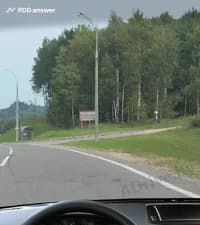 Обязаны ли вы, управляя легковым автомобилем, в показанной ситуации уступить дорогу автобусу?