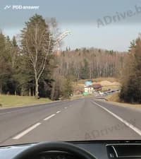 В какой зависимости находится сила сцепления шин с дорожным покрытием от скорости движения автомобиля?
