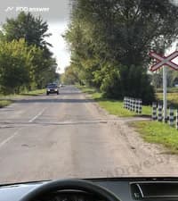 В чём Вы должны убедиться, подъехав к железнодорожному переезду?