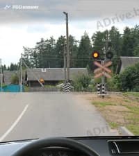 В каком из указанных мест Вам необходимо остановиться в показанной ситуации?