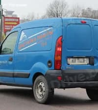 При каком из перечисленных условий запрещается участие в дорожном движении грузового автомобиля с технически допустимой общей массой до 3.5 тонны, созданного на базе легкового автомобиля?