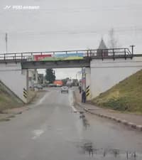 В каком из ответов наиболее полно перечислены действия, запрещённые под путепроводами?