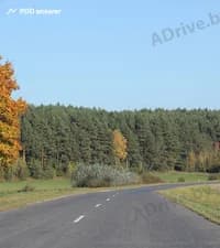 Какому транспортному средству из перечисленных ниже показанный дорожный знак повышает разрешённую скорость движения на данном участке дороги вне населённого пункта?